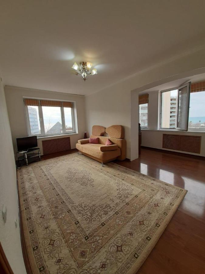 Appartement Flat at the seafront à Aktau  Extérieur photo